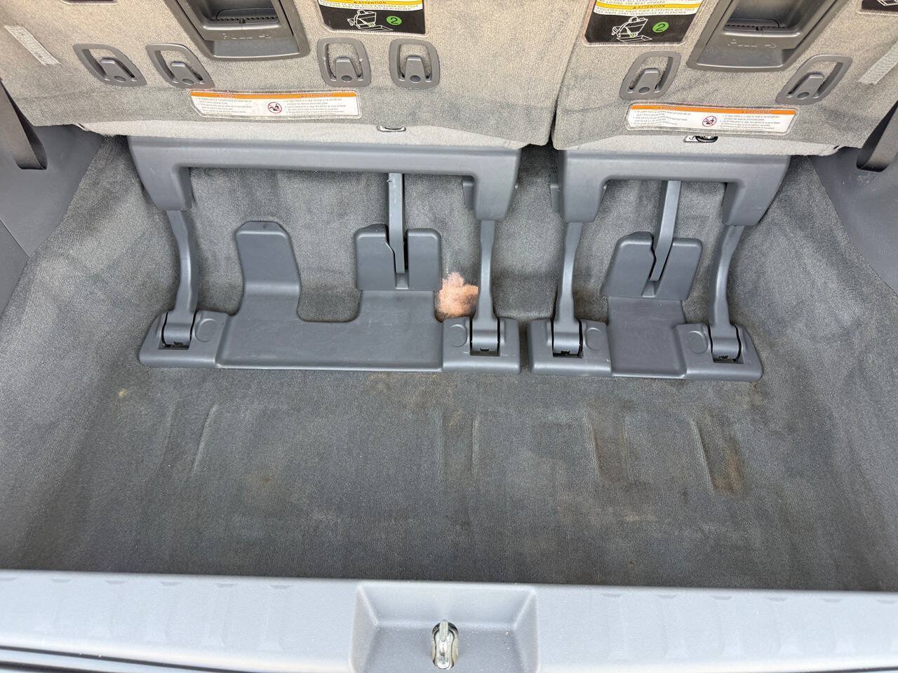 Used 2017 Toyota Sienna LE FWD image 27