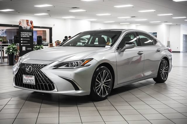 Certified 2025 Lexus ES 350 w/ Premium Package FWD image 3