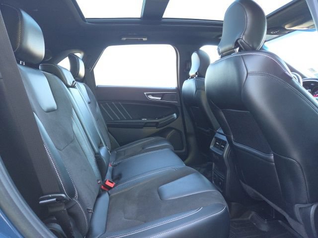 Used 2019 Ford Edge ST w/ Equipment Group 401A AWD/4WD image 19