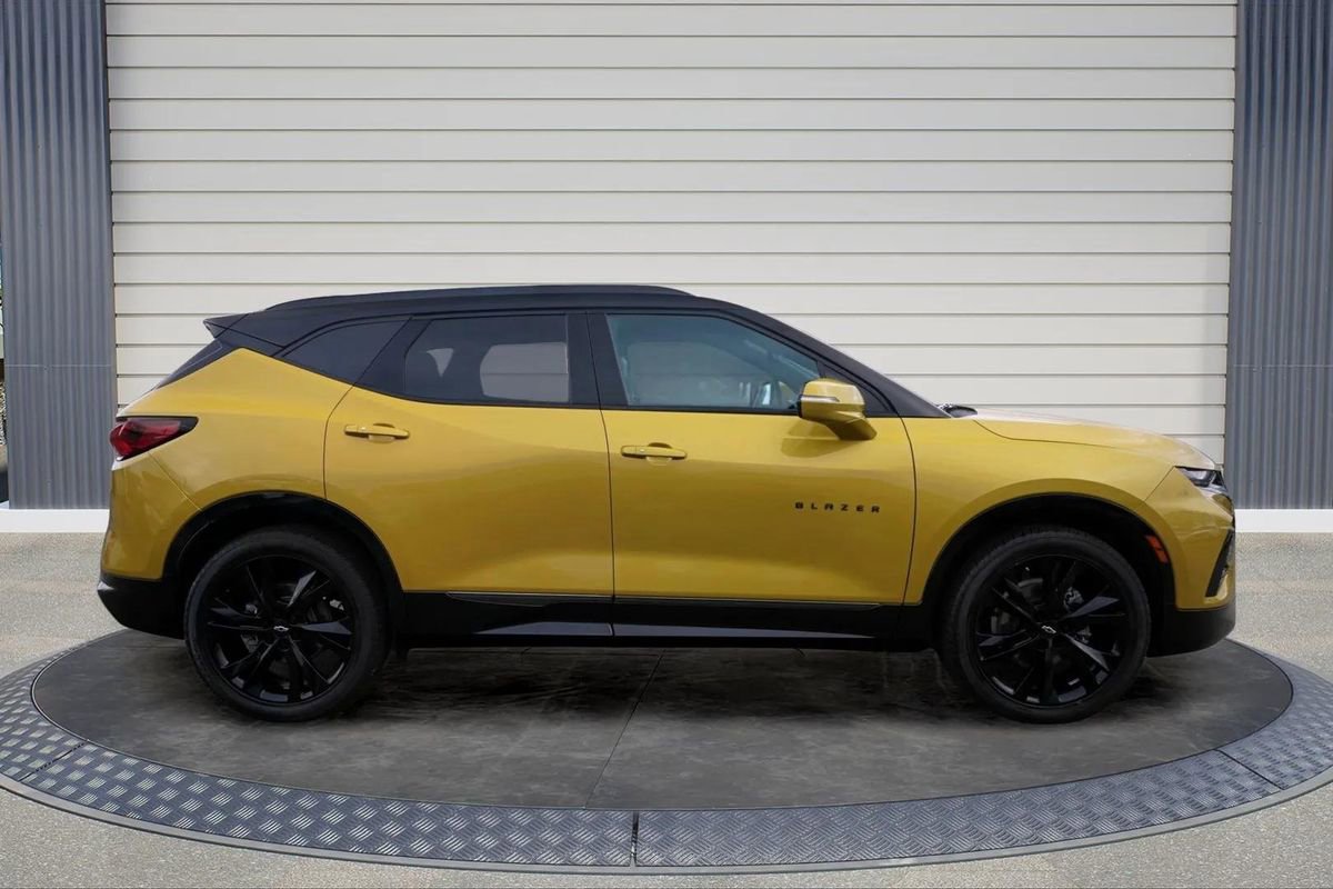 Used 2022 Chevrolet Blazer RS w/ Enhanced Convenience Package image 8