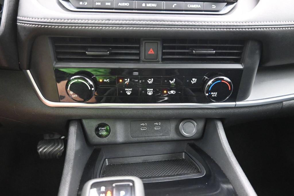 Used 2024 Nissan Rogue S FWD image 17