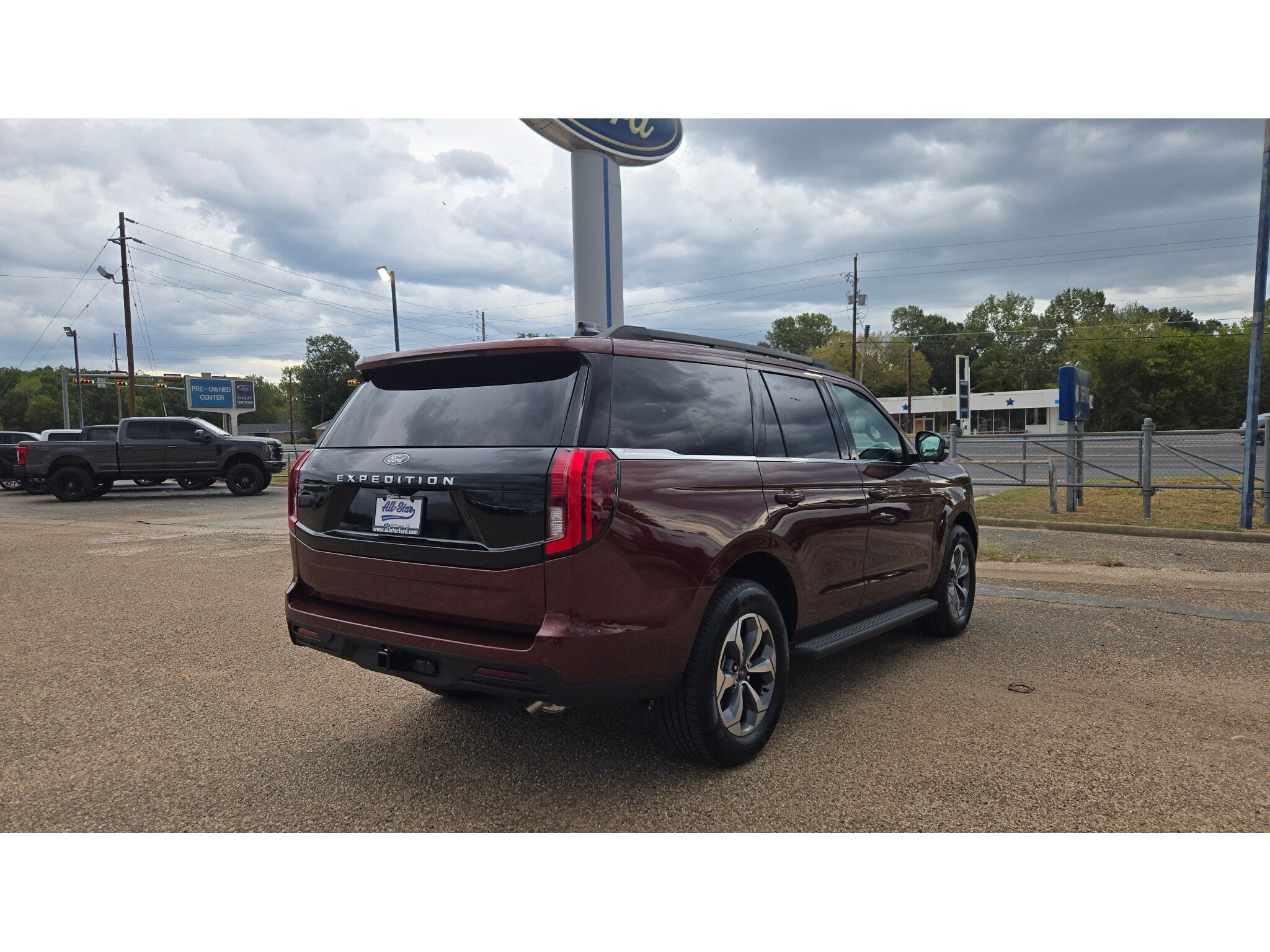 New 2027 Ford Expedition Active RWD image 5