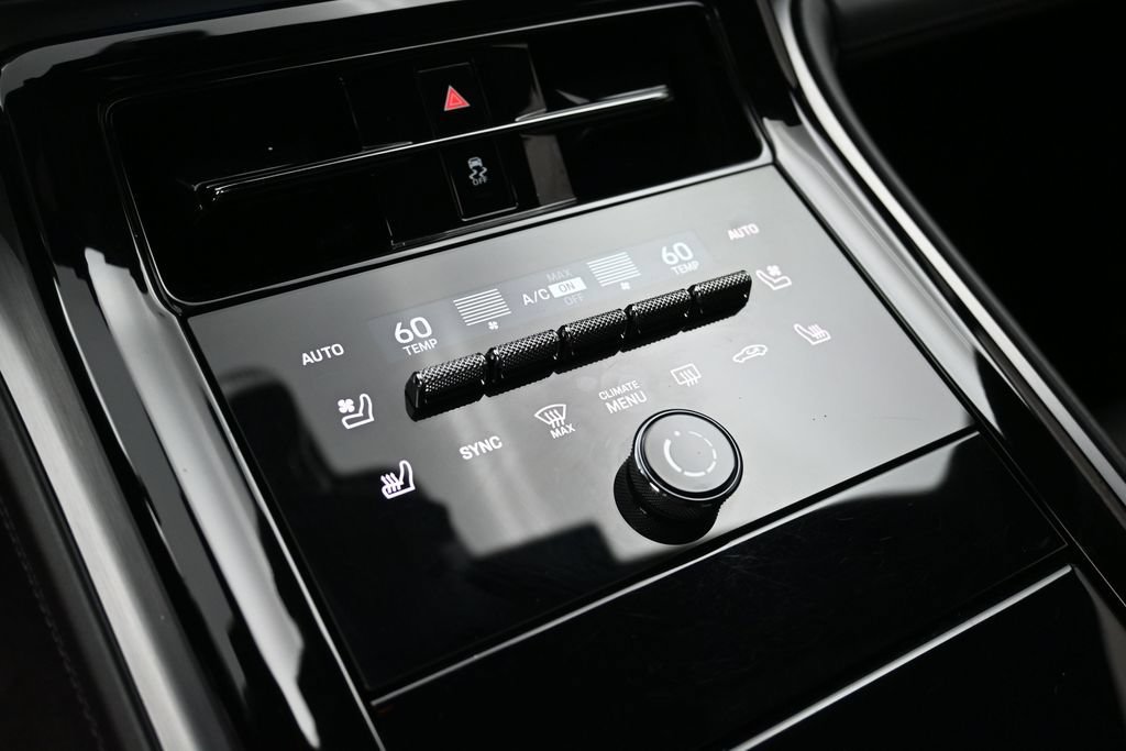 Certified 2024 Porsche Panamera 4 AWD/4WD image 15