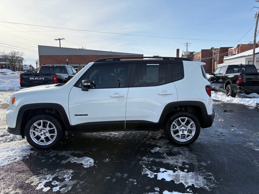 Used 2023 Jeep Renegade Limited image 2