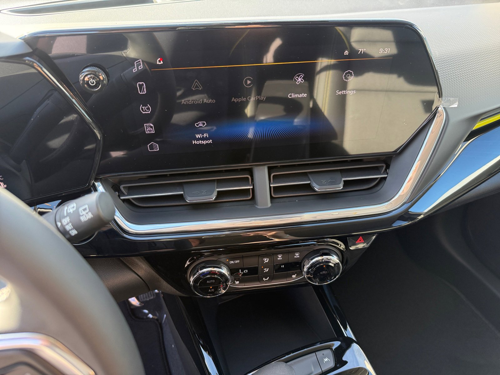 New 2026 Chevrolet Trax ACTIV w/ Driver Confidence Package image 12