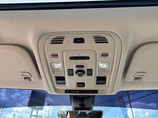 Used 2021 GMC Yukon XL Denali w/ Denali Premium Package image 55