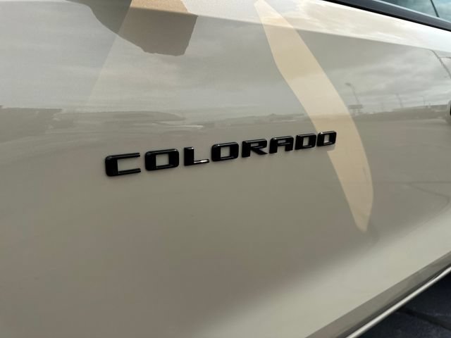 Used 2024 Chevrolet Colorado Trail Boss w/ Technology Package AWD/4WD image 32