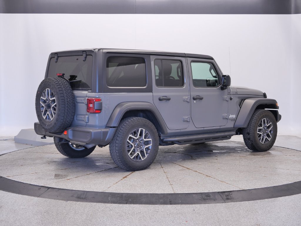 Used 2021 Jeep Wrangler Unlimited Sport AWD/4WD image 6