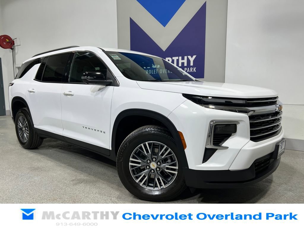 Used 2024 Chevrolet Traverse LT w/ LPO, Floor Liner Package
