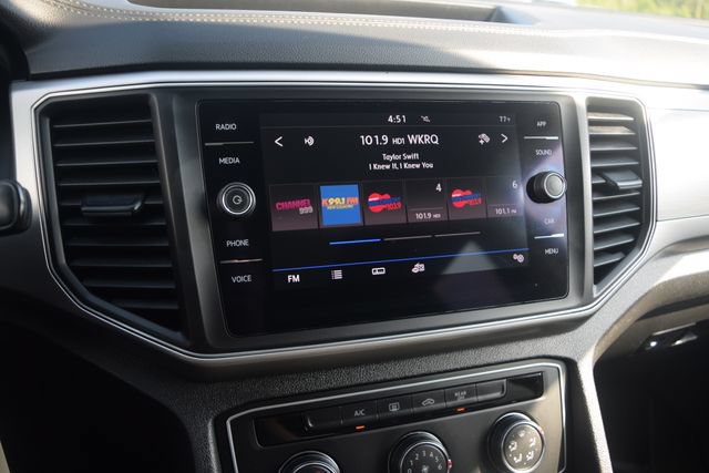 Used 2018 Volkswagen Atlas Launch Edition FWD image 9