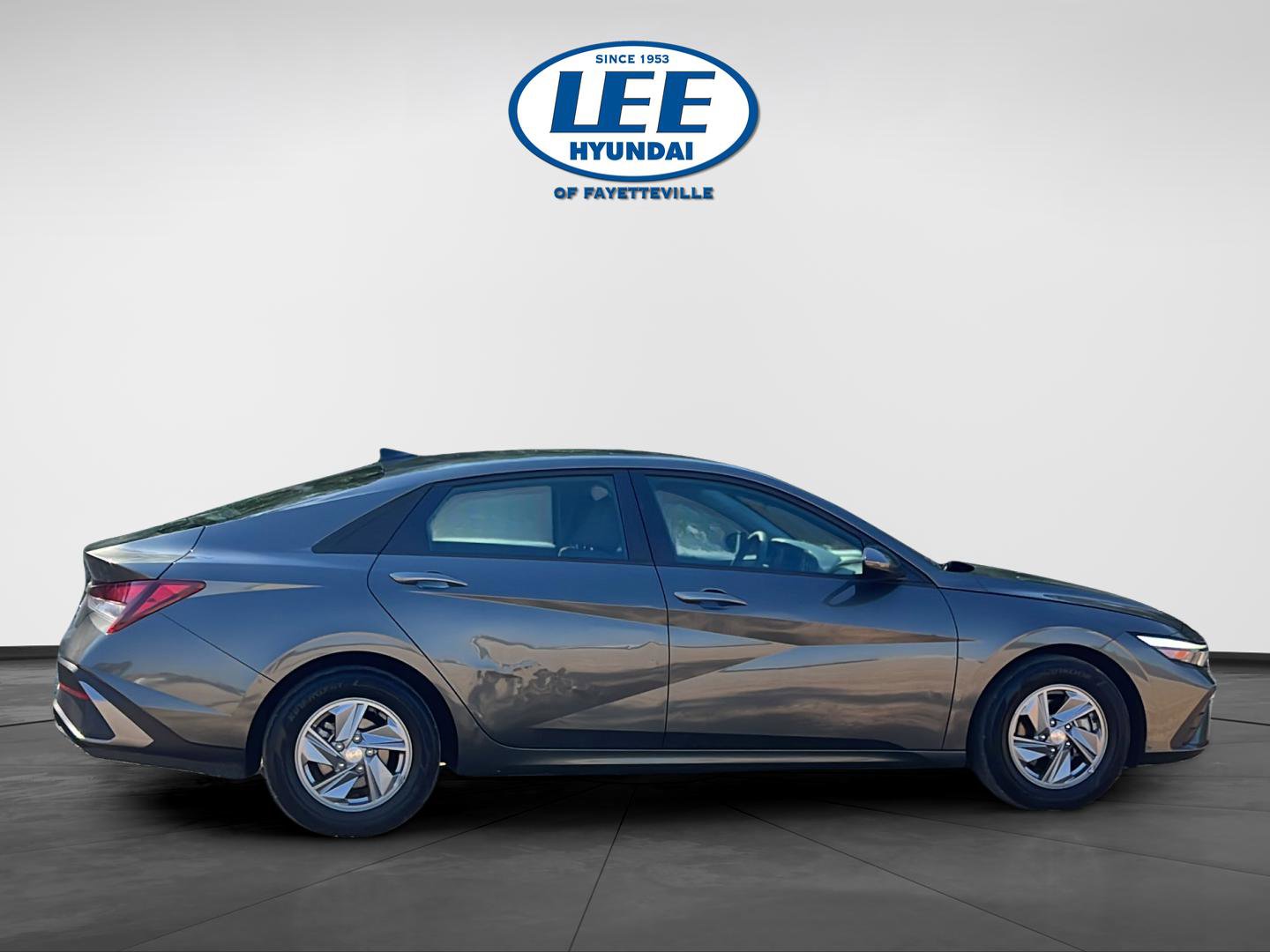 Certified 2024 Hyundai Elantra SE image 6