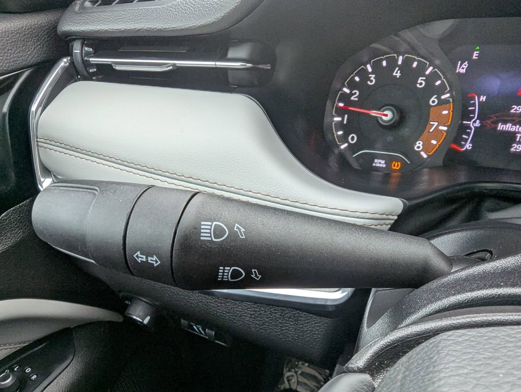 Used 2022 Jeep Compass Limited image 27