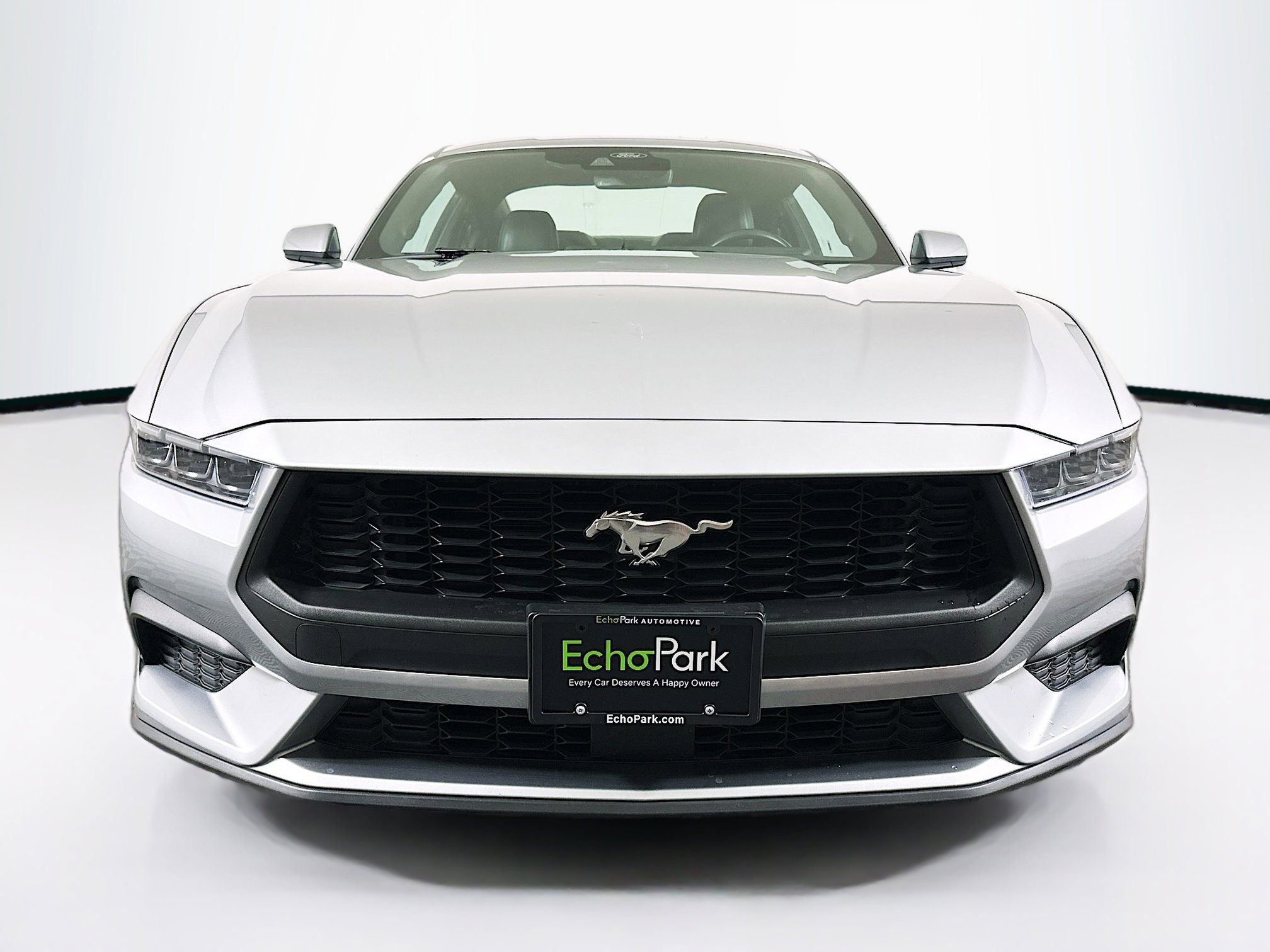Used 2025 Ford Mustang Premium RWD image 2