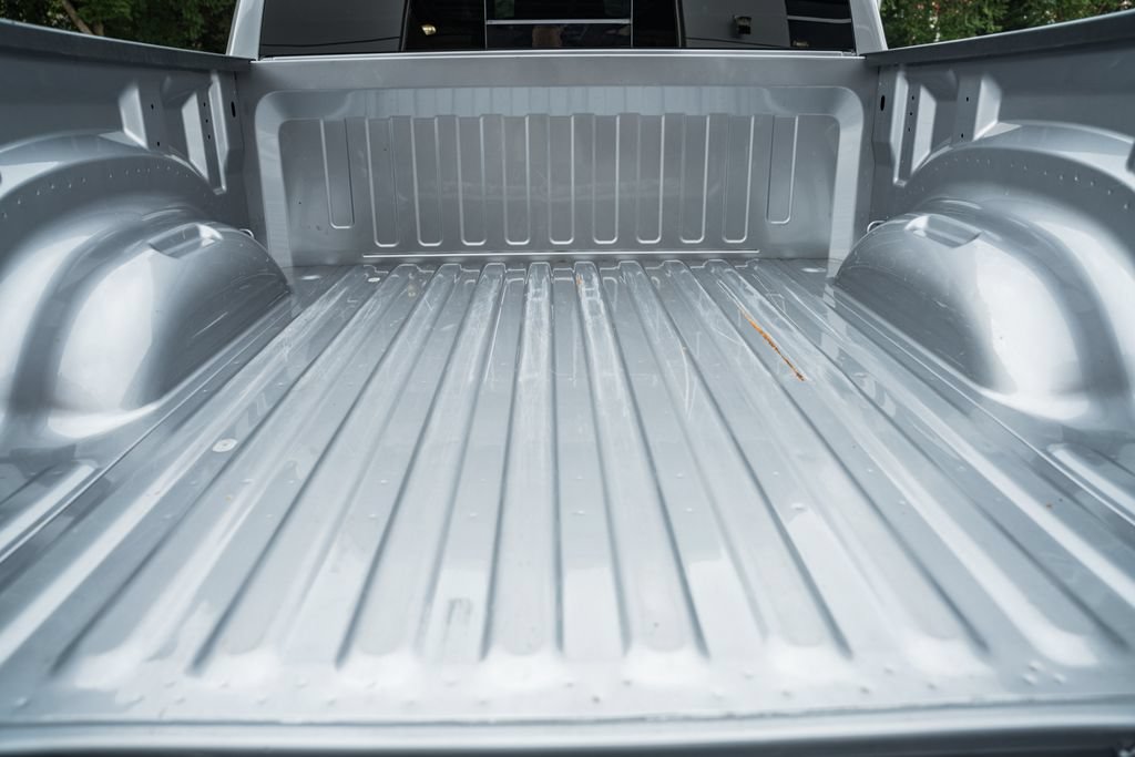 Used 2022 RAM 1500 Laramie AWD/4WD image 11