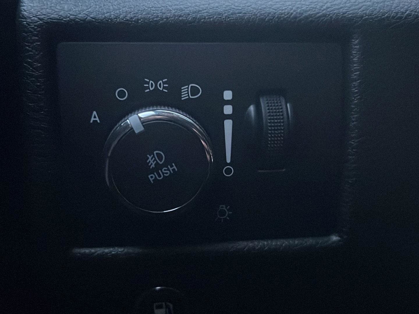 Used 2020 Jeep Grand Cherokee Limited w/ Trailer Tow Group IV image 13