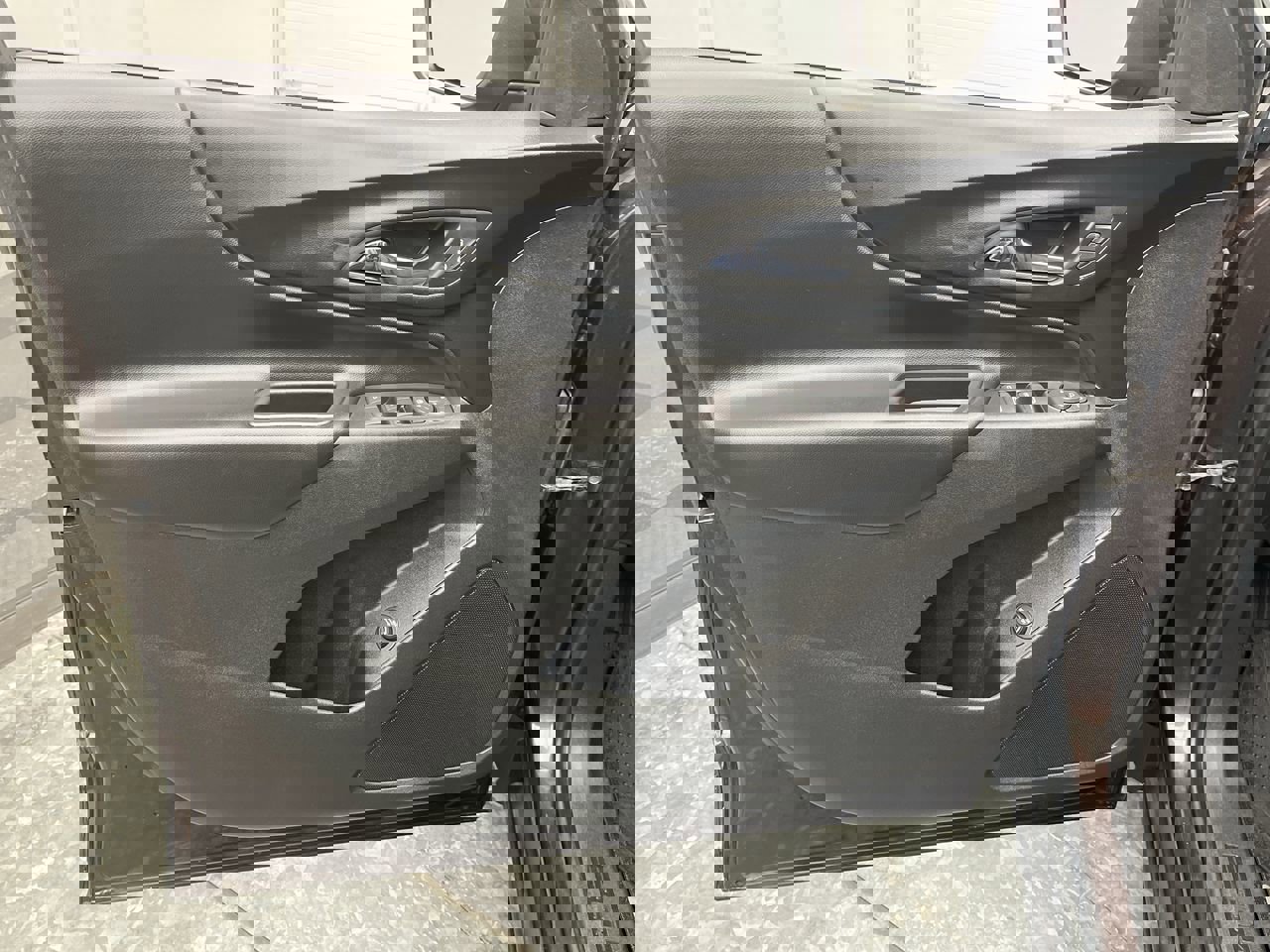 Used 2020 Chevrolet Equinox LT image 6