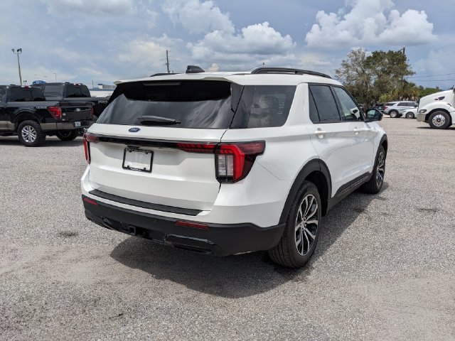 New 2026 Ford Explorer ST-Line w/ Premium Package RWD image 4