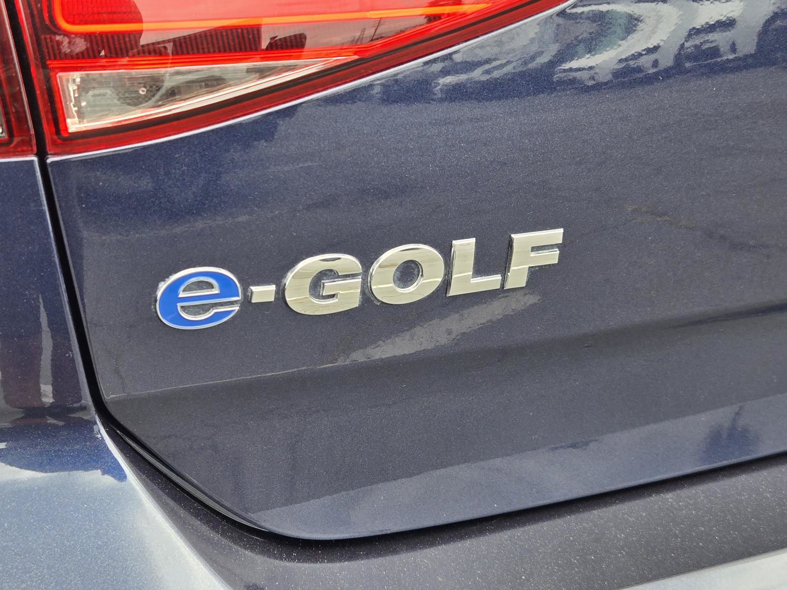 Used 2016 Volkswagen e-Golf SEL Premium w/ Driver Assistance Package FWD image 33