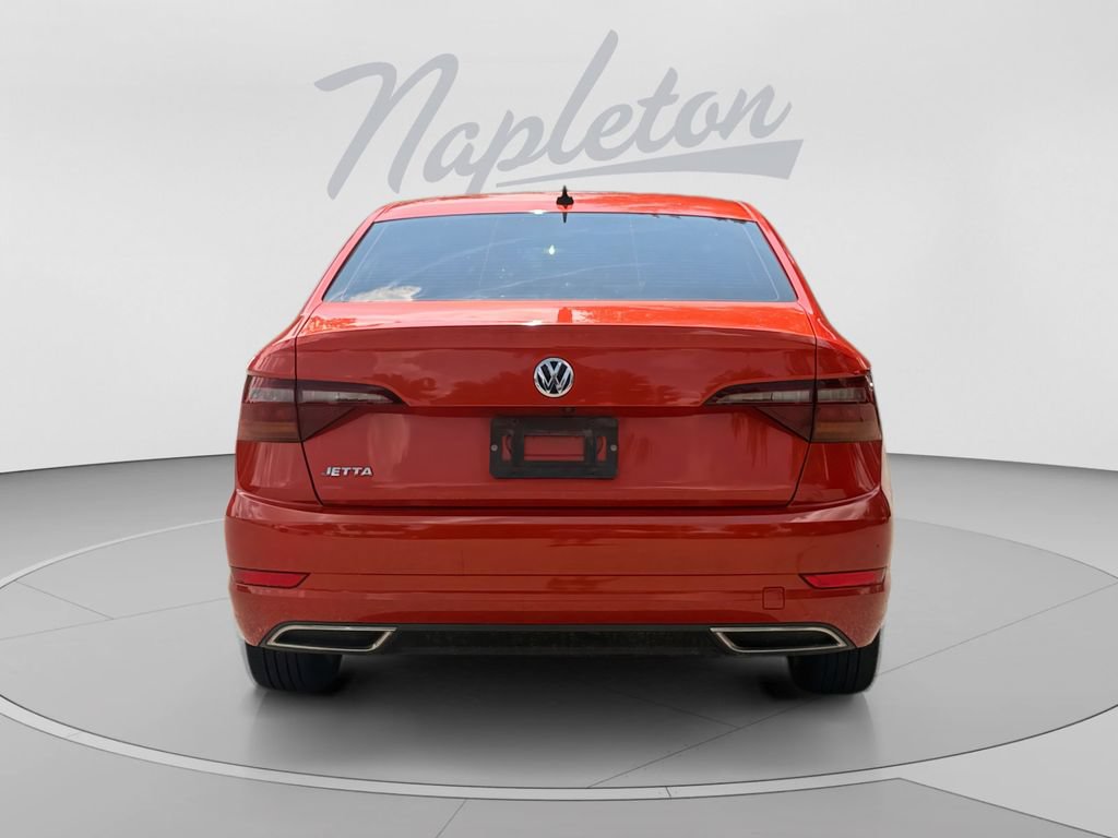 Used 2019 Volkswagen Jetta R-Line w/ R-Line Cold Weather Package FWD image 4