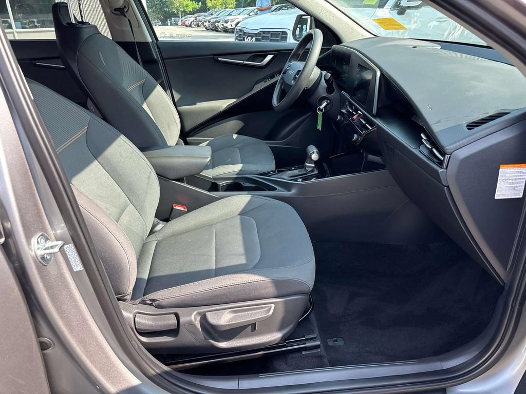 Certified 2023 Kia Niro LX FWD image 14