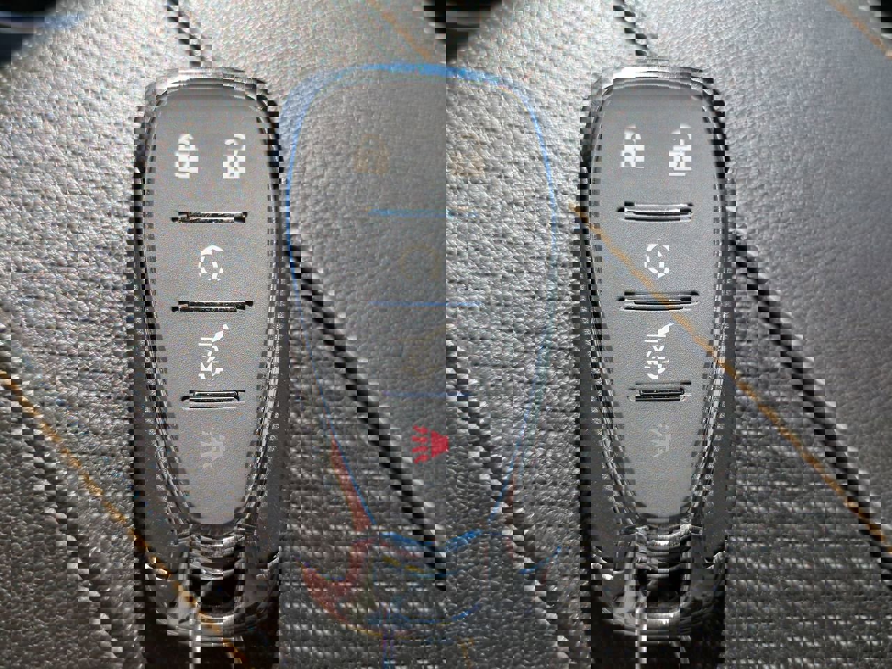 Used 2023 Chevrolet Traverse Premier image 29