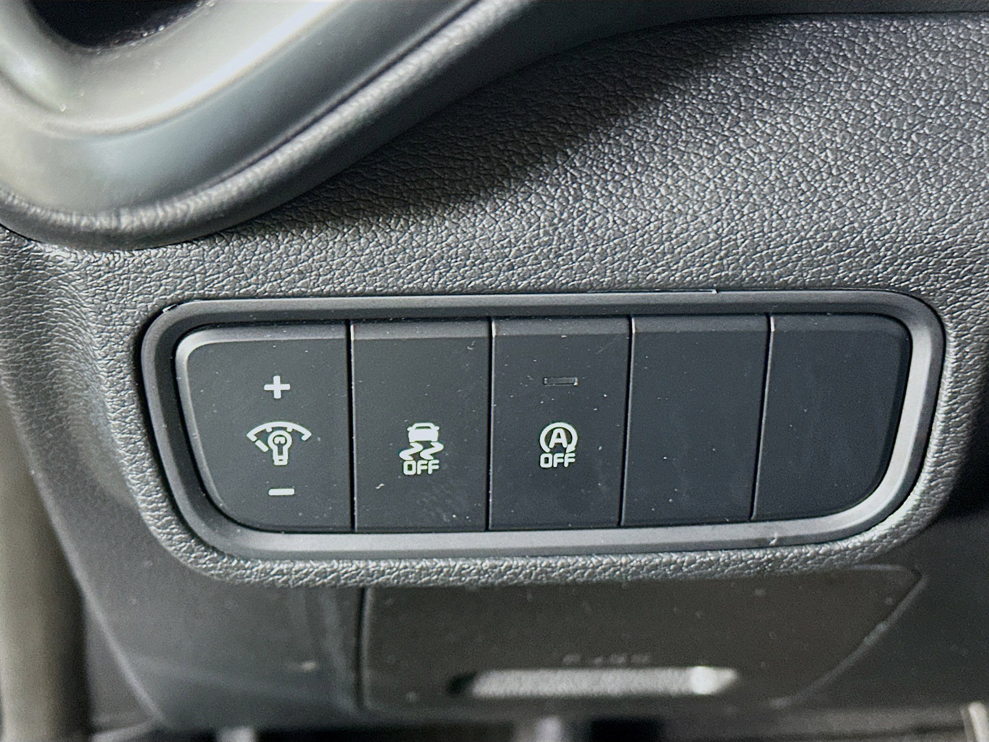 Used 2025 Kia Soul LX w/ LX Technology Package image 17