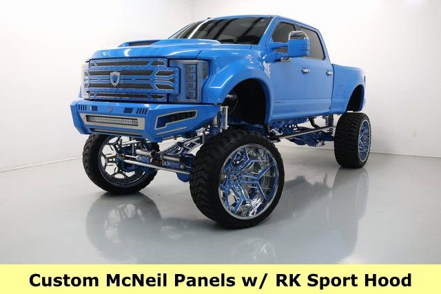 Used 2018 Ford F250 Platinum w/ Platinum Ultimate Package AWD/4WD image 12