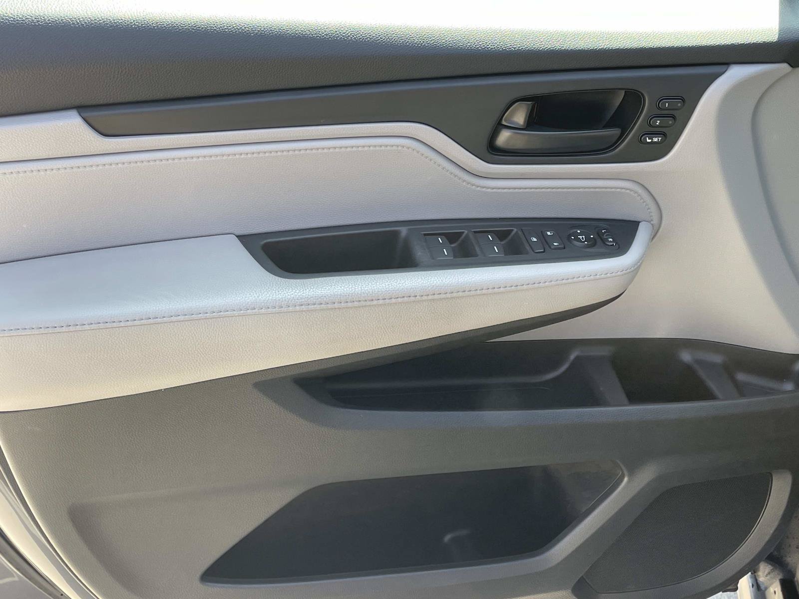 Used 2018 Honda Odyssey EX-L image 14
