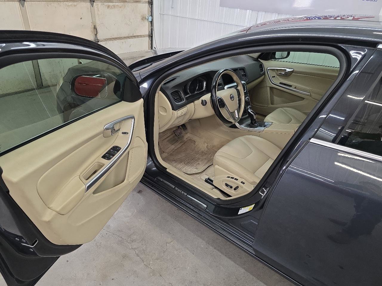 Used 2015 Volvo S60 T5 Premier image 23