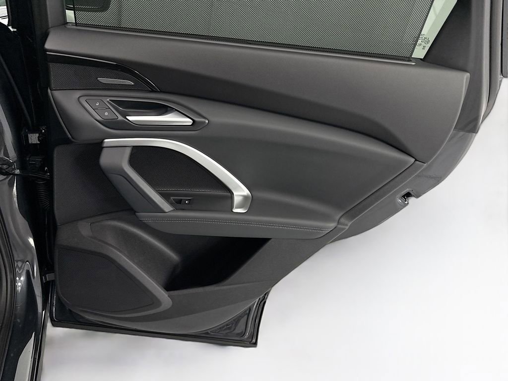 Certified 2025 Audi Q5 Premium Plus w/ Premium Plus image 26