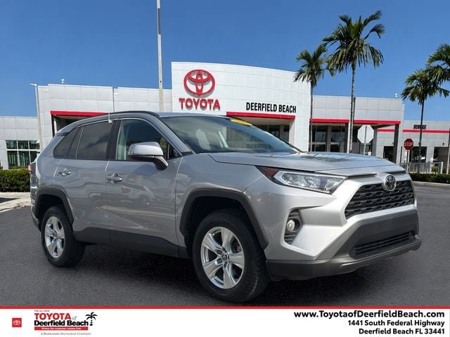 Used 2021 Toyota RAV4 XLE FWD image 1