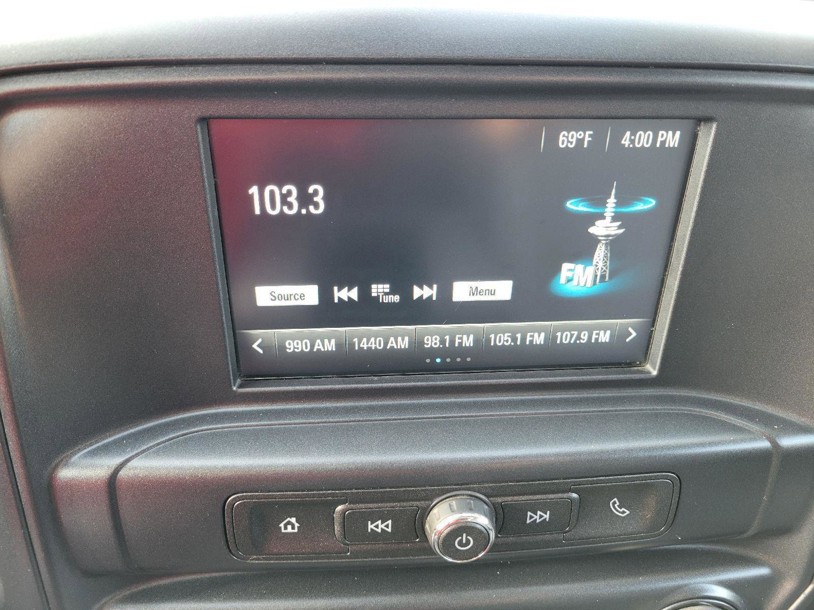Used 2019 Chevrolet Silverado 2500 W/T AWD/4WD image 17