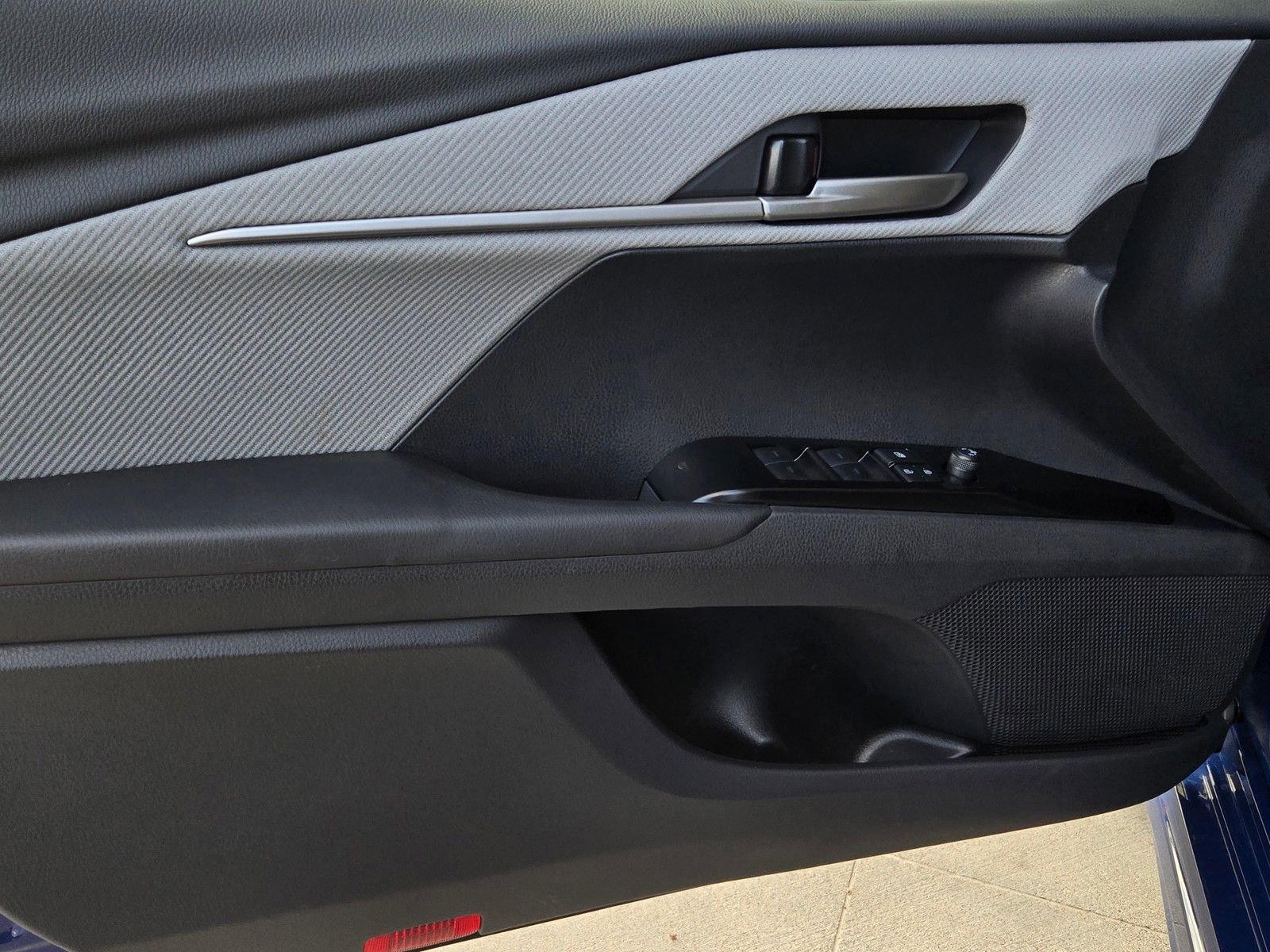 Certified 2026 Toyota Camry SE FWD image 9