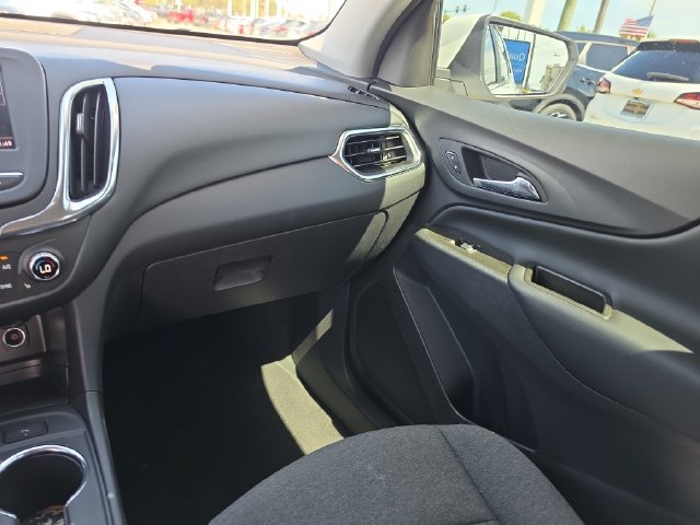 Used 2024 Chevrolet Equinox LT FWD image 11