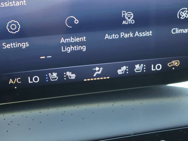 Used 2018 Buick Enclave Premium w/ Experience Buick Package AWD/4WD image 42