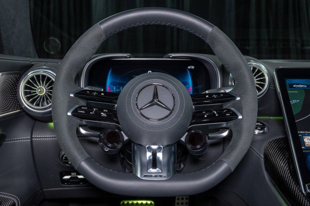 New 2025 Mercedes-Benz SL 55 AMG 4MATIC image 19