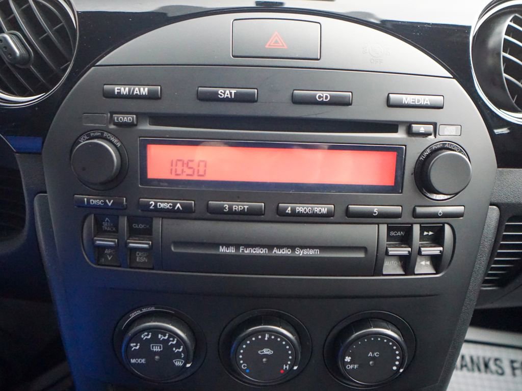 Used 2008 MAZDA MX-5 Miata Sport image 16