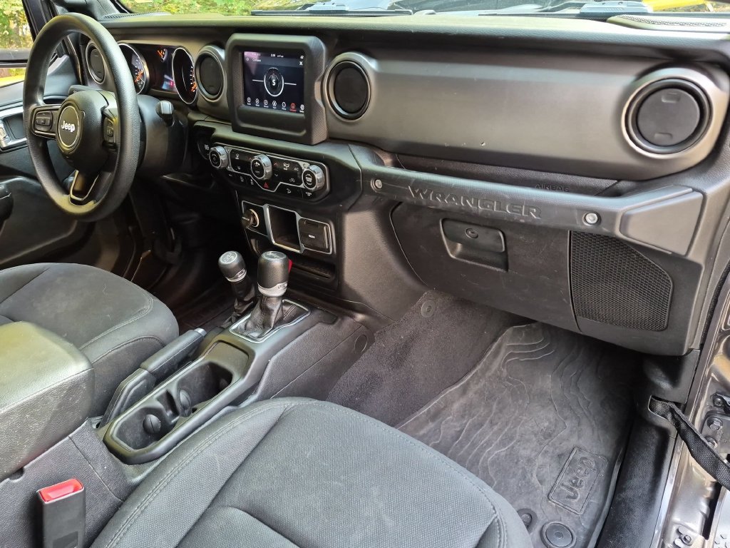 Used 2019 Jeep Wrangler Sport AWD/4WD image 22