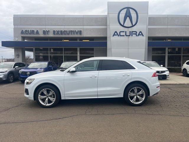 Used 2023 Audi Q8 Premium Plus w/ Premium Plus Package image 2