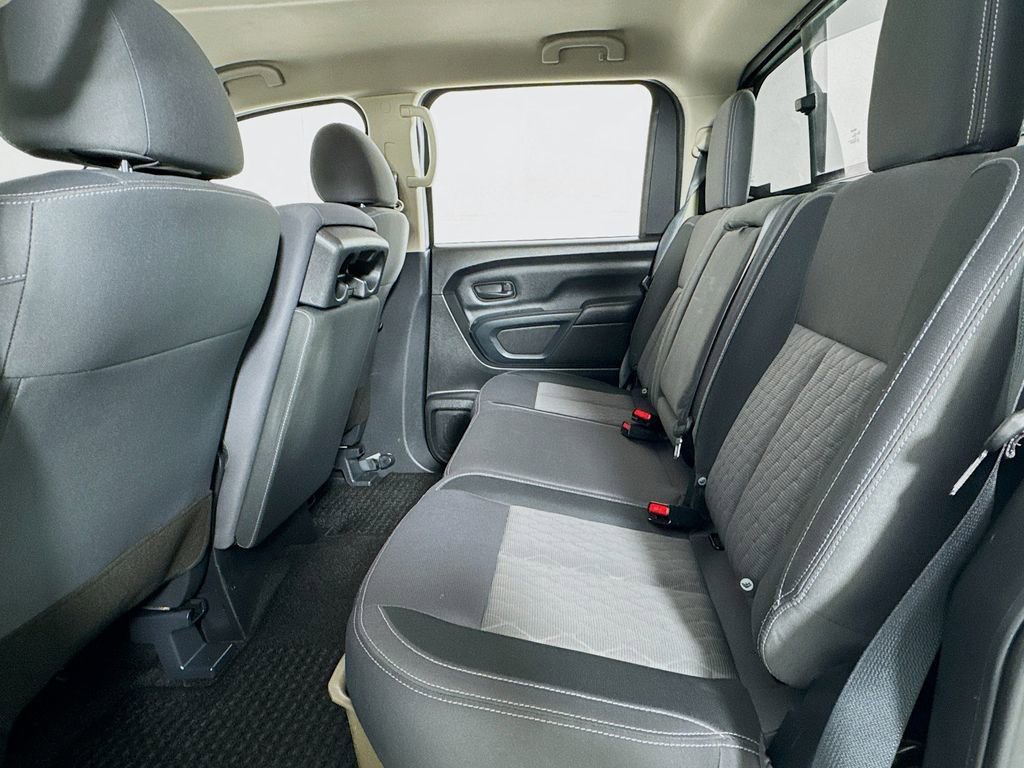 Used 2022 Nissan Titan S w/ S Utility Package image 10