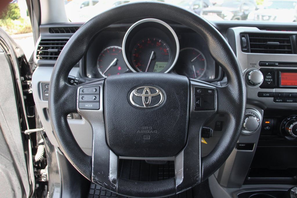 Used 2013 Toyota 4Runner SR5 w/ Convenience Pkg image 19