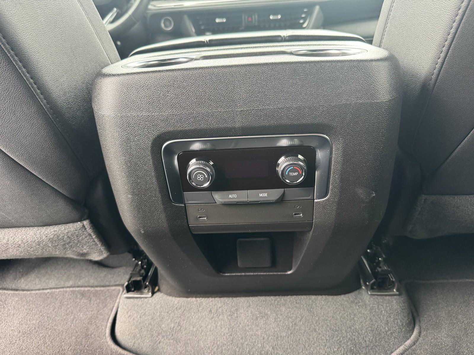 Used 2025 Chevrolet Tahoe LT image 29