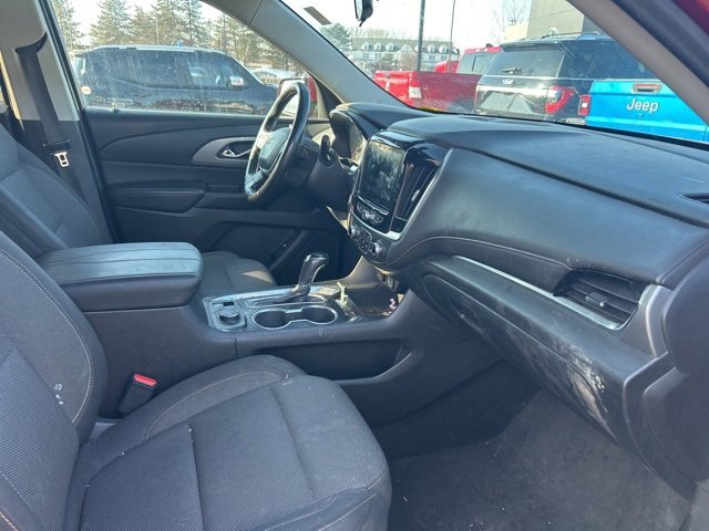 Used 2020 Chevrolet Traverse LT image 7