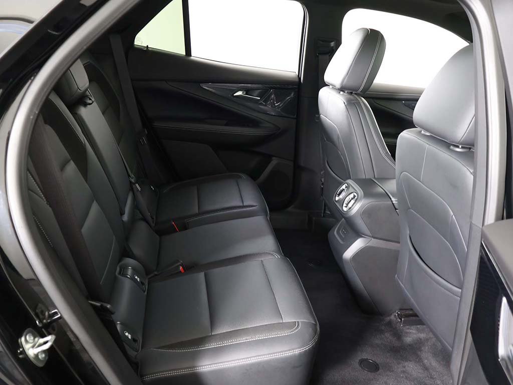 Used 2024 Chevrolet Blazer EV LT AWD/4WD image 39