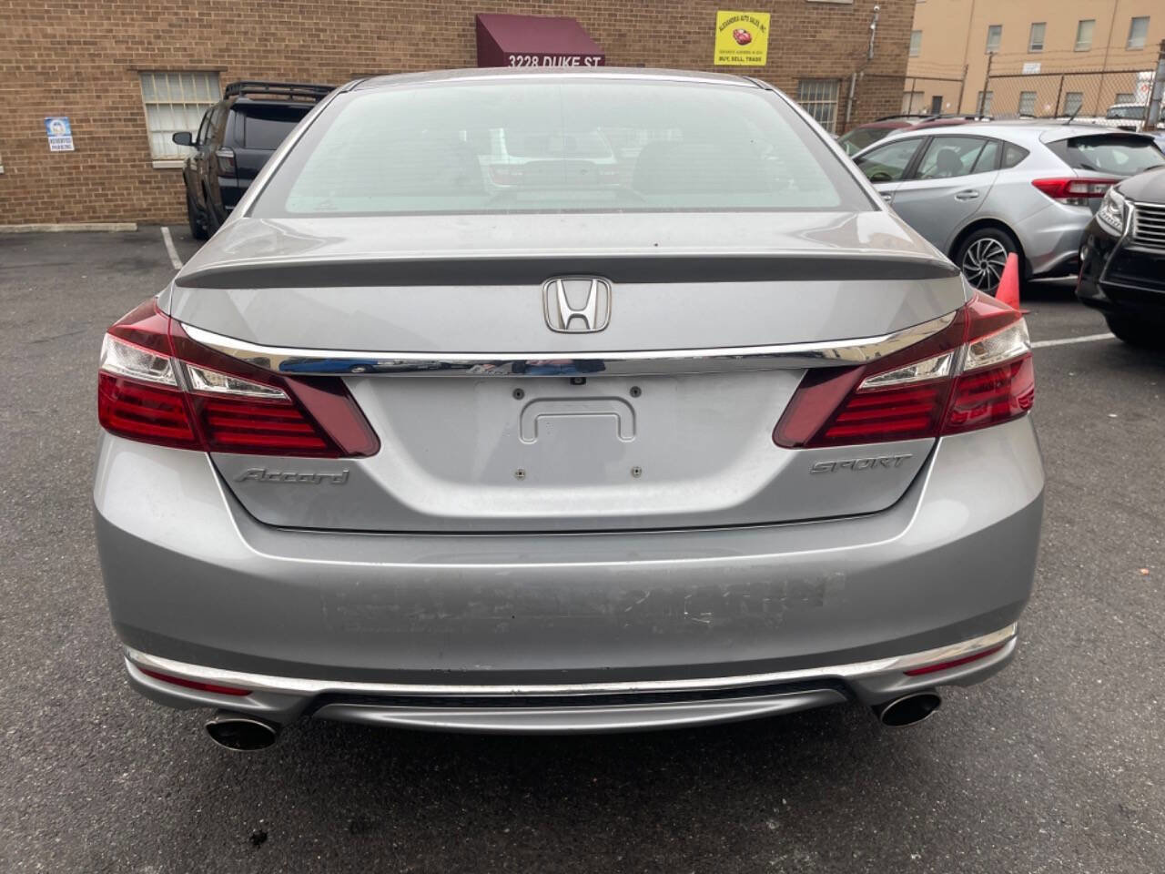 Used 2016 Honda Accord Sport image 13
