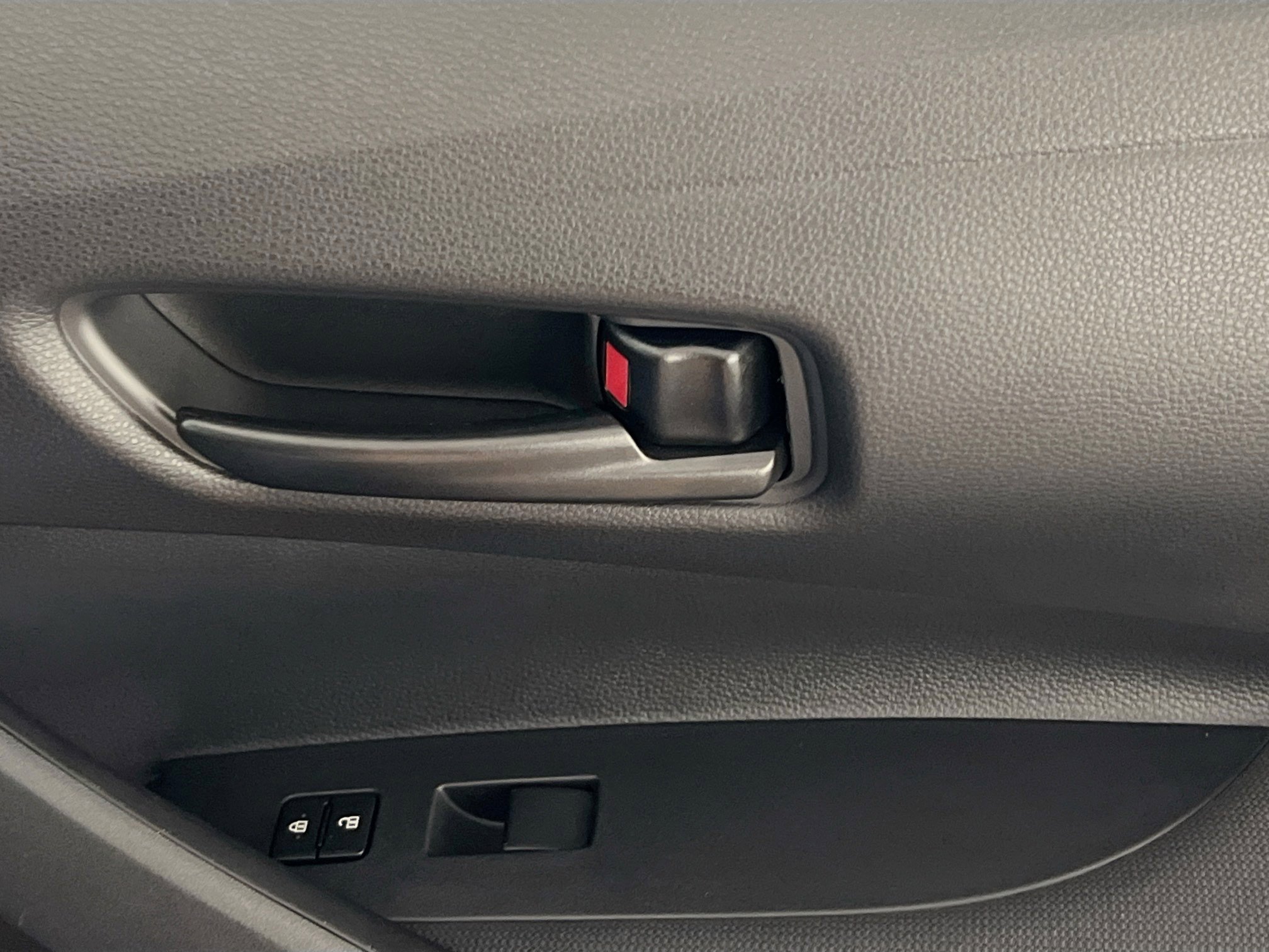 Used 2025 Toyota Corolla LE image 31