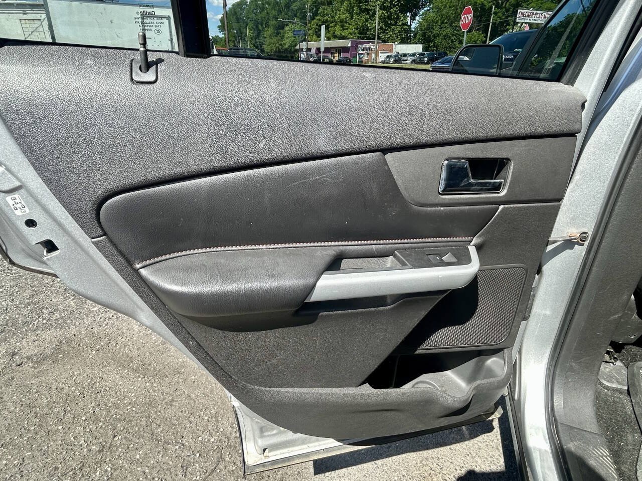 Used 2013 Ford Edge SEL FWD image 13