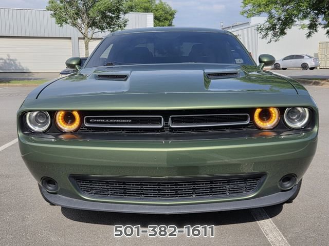 Used 2023 Dodge Challenger SXT RWD image 9