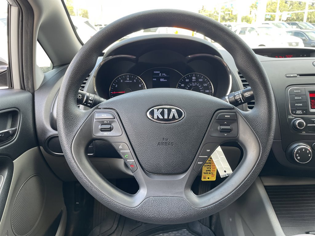 Used 2015 Kia Forte LX image 25