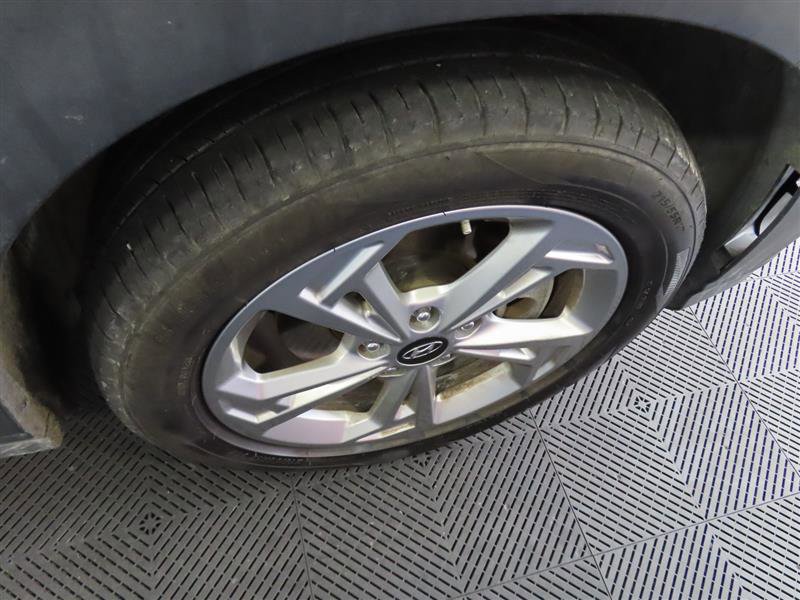 Used 2023 Hyundai Kona SEL image 9